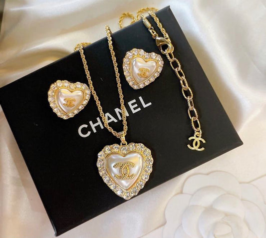 PREORDER CHANEL NECKLACE & EARRING SETS WITH BOX