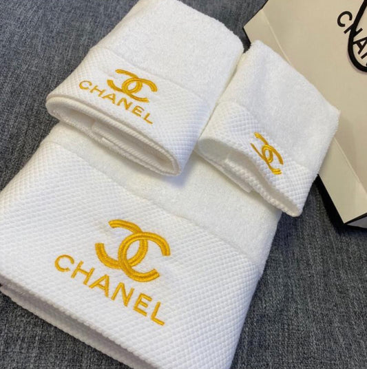 PREORDER CHANEL TOWEL SET